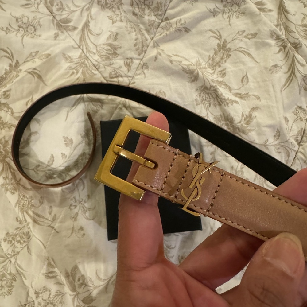 AUTHENTIC Saint Laurent Cassandre Thin Belt in Dark Beige - Size 65 - Picture 2 of 3